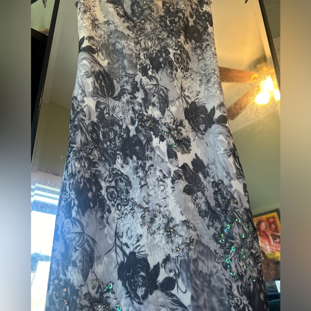 Lapis Silk Black and Grey Floral Dress - Picture 3 of 14